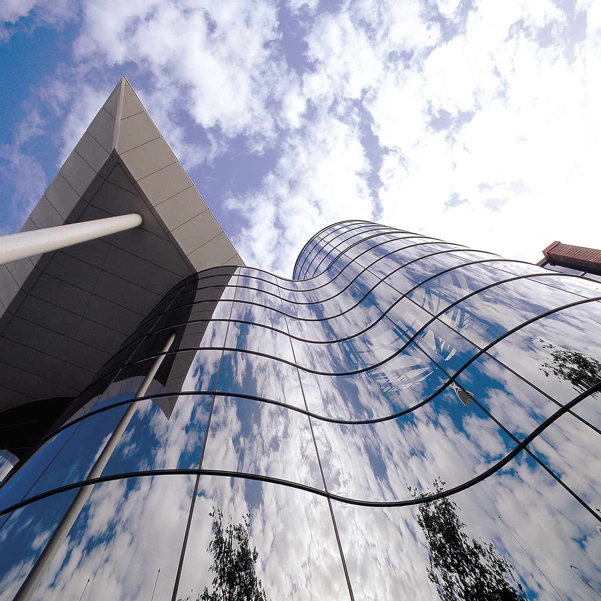 Curved Glass Facades Curved glass facades and architectural glazing solutions – Tambest<br />